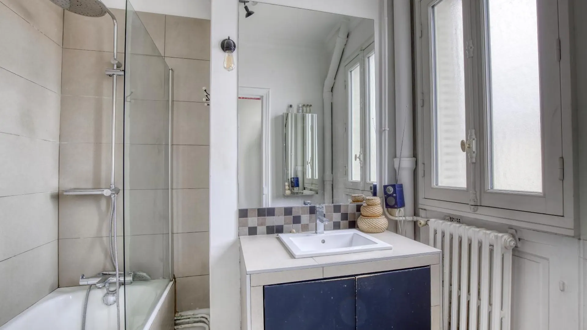 Apartment 3 Marais 4 *