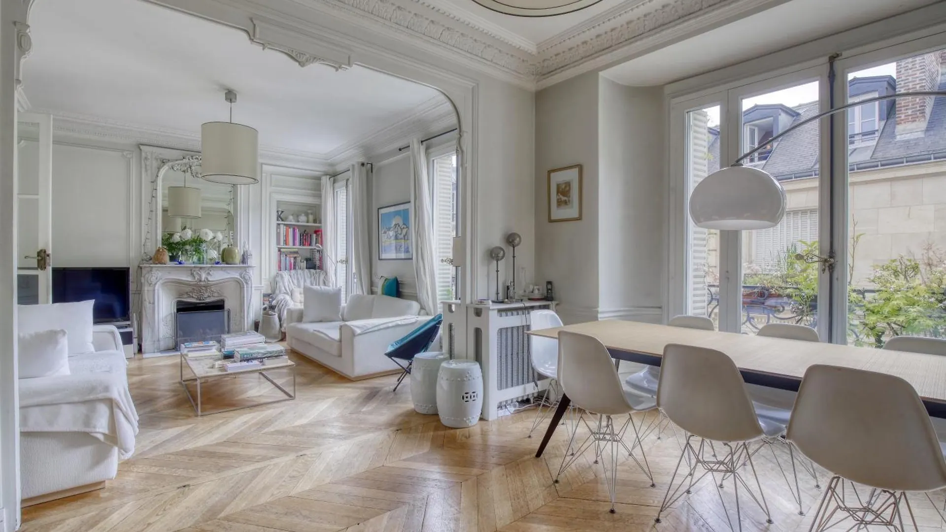 3 Marais 4 Apartment *